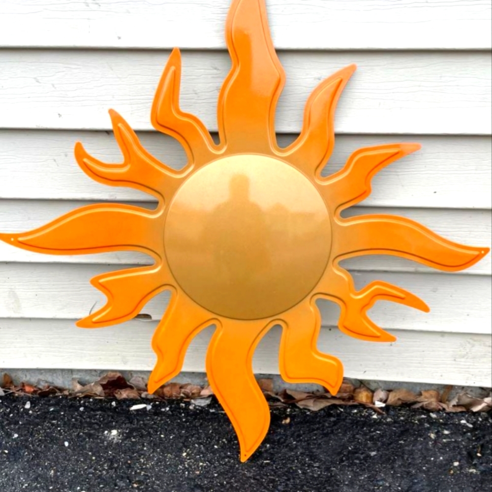 Metal Sun Art 25x25in
